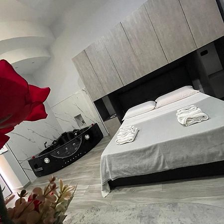 Giovi'S Appartaments Castellammare di Stabia Esterno foto