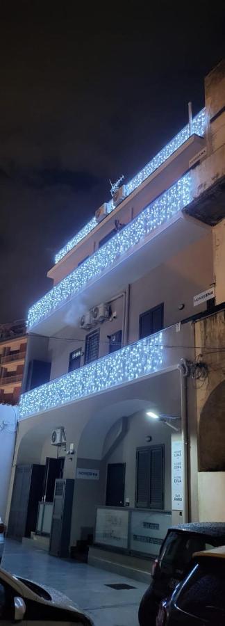 Giovi'S Appartaments Castellammare di Stabia Esterno foto